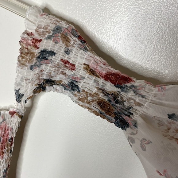 Floral Off-Shoulder Smocked Midi Dress With Sheer Sleeves Size M - Picture 3 of 10